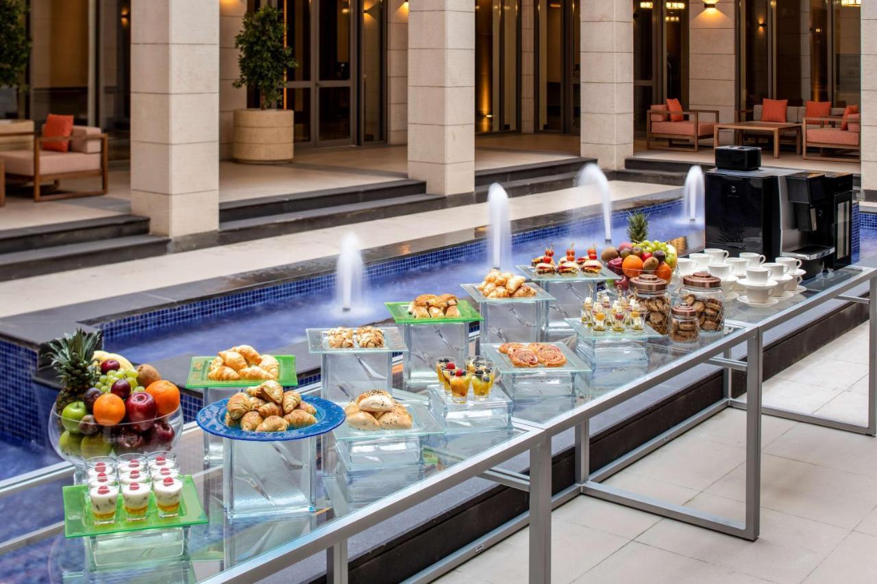 Doubletree Suites By Hilton - Riyadh Financial District Bagian luar foto