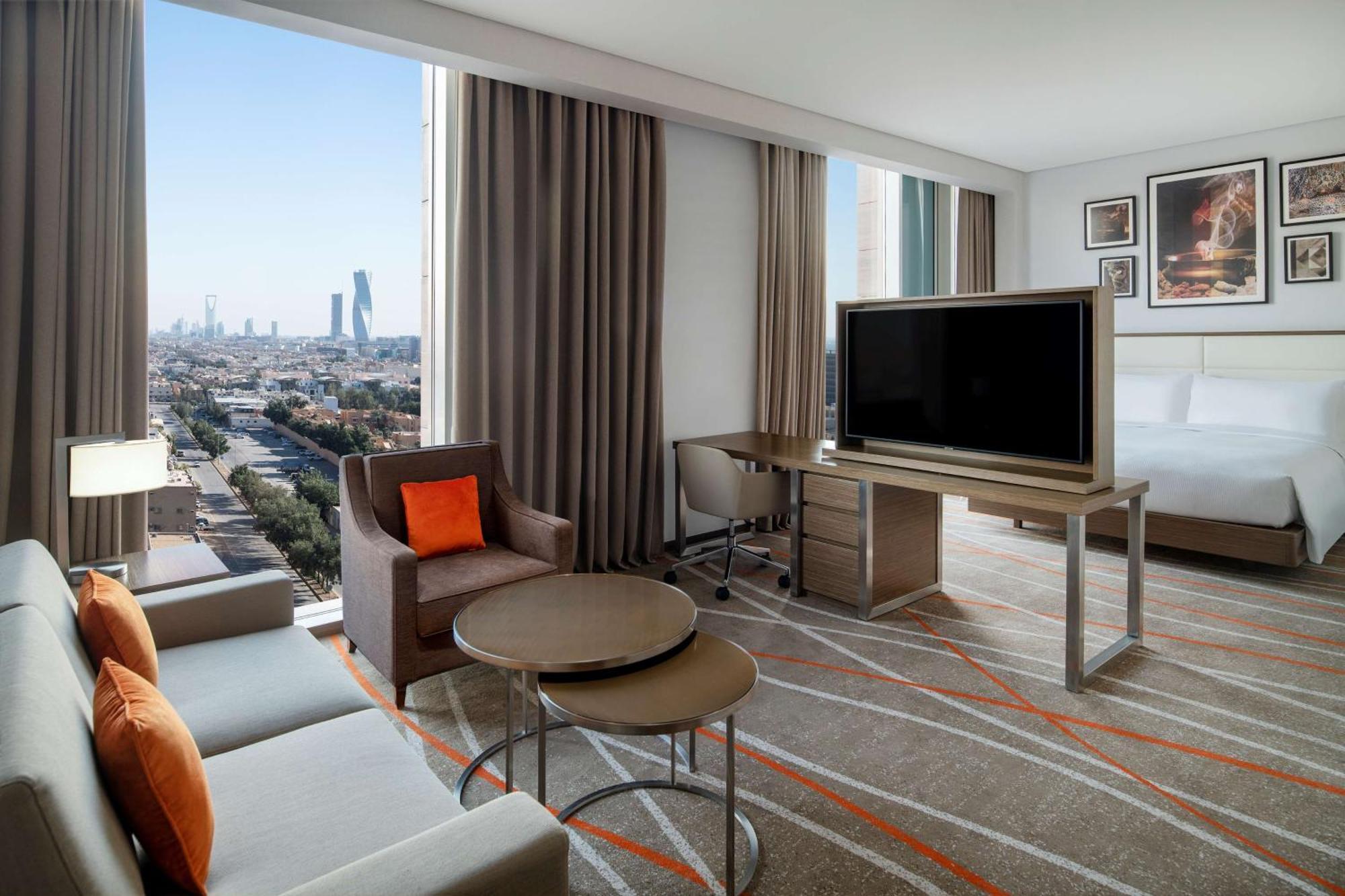 Doubletree Suites By Hilton - Riyadh Financial District Bagian luar foto