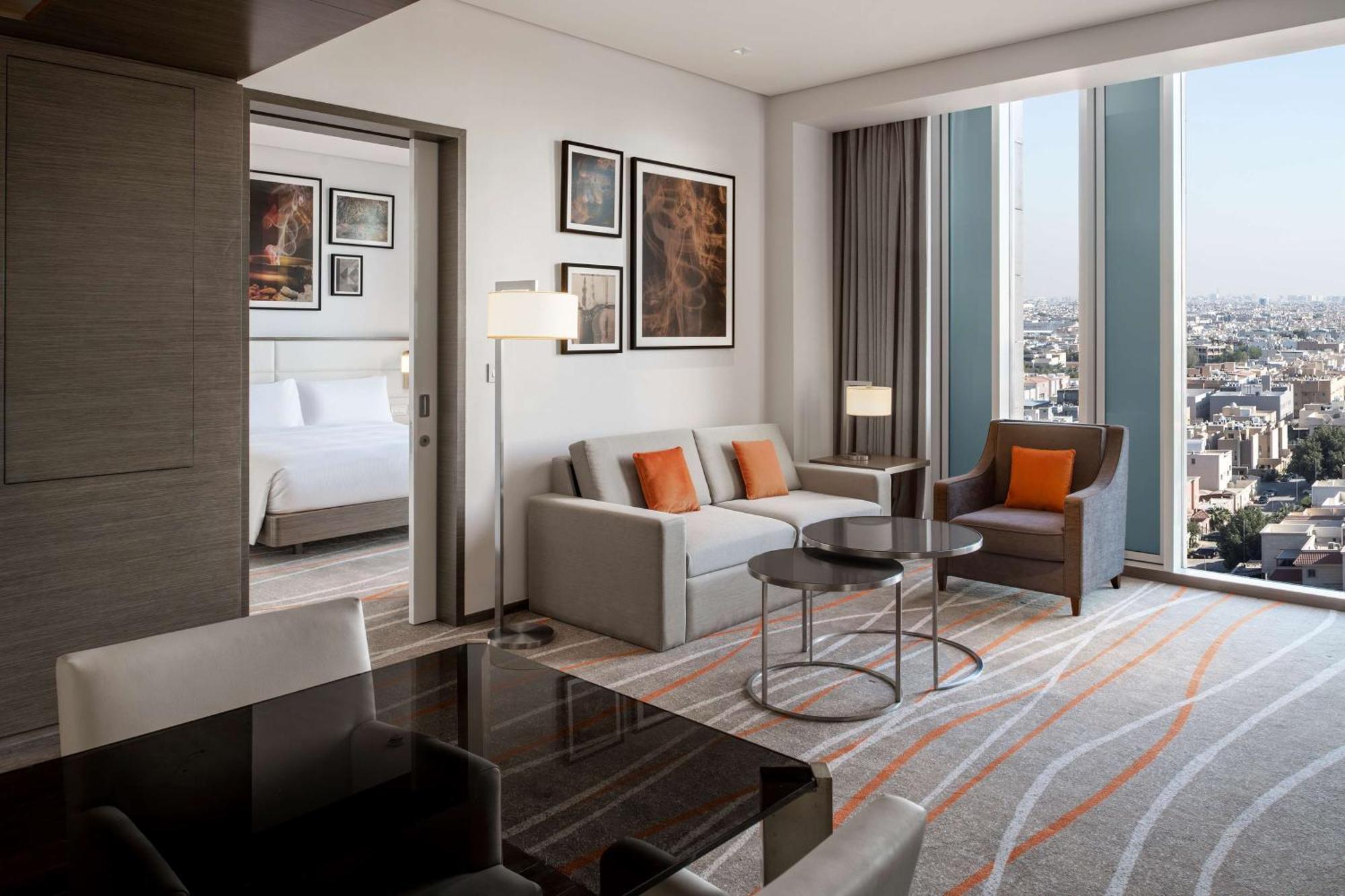 Doubletree Suites By Hilton - Riyadh Financial District Bagian luar foto