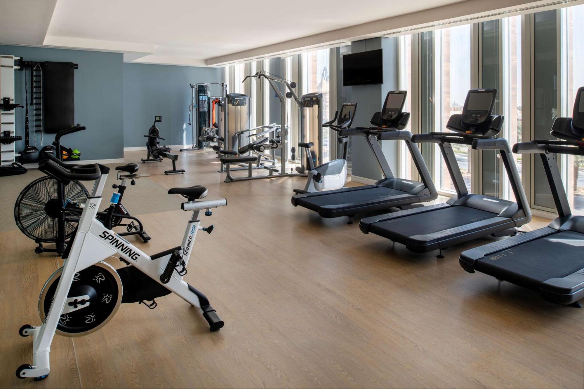 Doubletree Suites By Hilton - Riyadh Financial District Bagian luar foto
